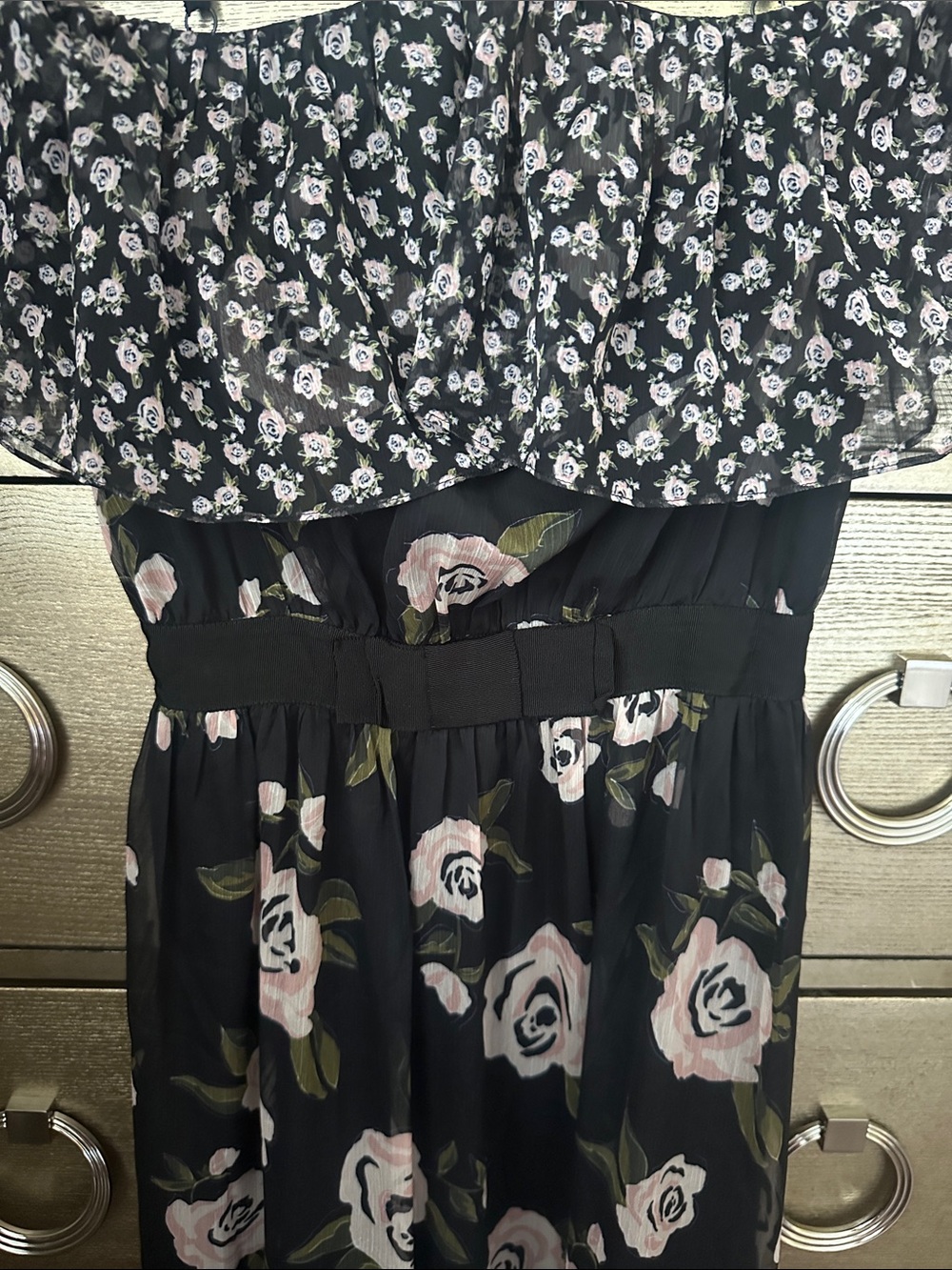 🛍️SALE🛍️ BEBE Black Floral Off-Shoulder Maxi Dress with Ruffle Hem - Picture 3 of 7